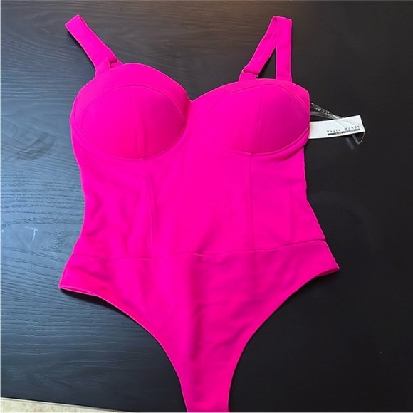 Body suits - Picture 2 of 2